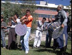 Davulcu çok, zurnacı yok